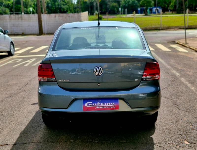 VOLKSWAGEN VOYAGE 1.6 TREND 2011/2012 CRUZEIRO MULTIMARCAS CRUZEIRO DO SUL / Carros no Vale