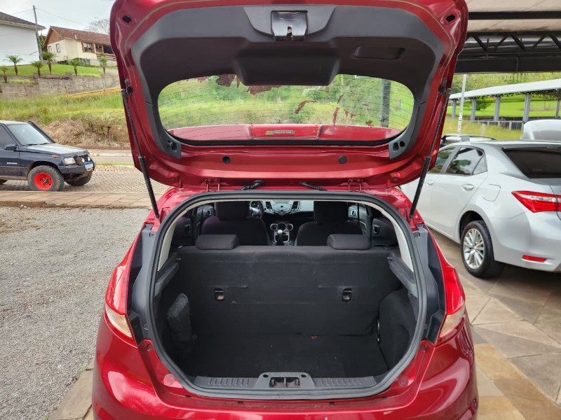 FORD FIESTA 1.6 SE 2013/2014 TS VEÍCULOS ANTA GORDA / Carros no Vale FORD FIESTA 1.6 SE 2013/2014 TS VEÍCULOS ANTA GORDA / Carros no Vale
