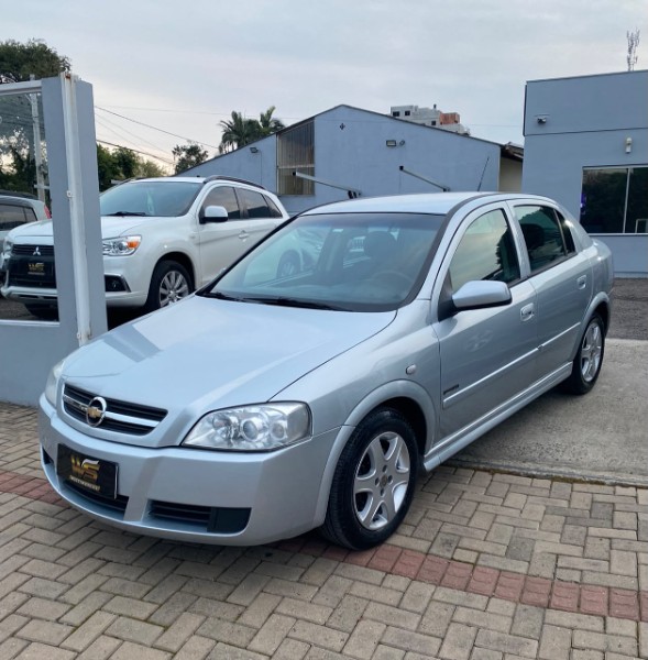 CHEVROLET ASTRA HATCH ADVANTAGE 2.0 MPFI 8V 2009/2009 WS MULTIMARCAS VENÂNCIO AIRES / Carros no Vale