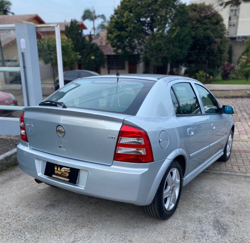 CHEVROLET ASTRA HATCH ADVANTAGE 2.0 MPFI 8V 2009/2009 WS MULTIMARCAS VENÂNCIO AIRES / Carros no Vale