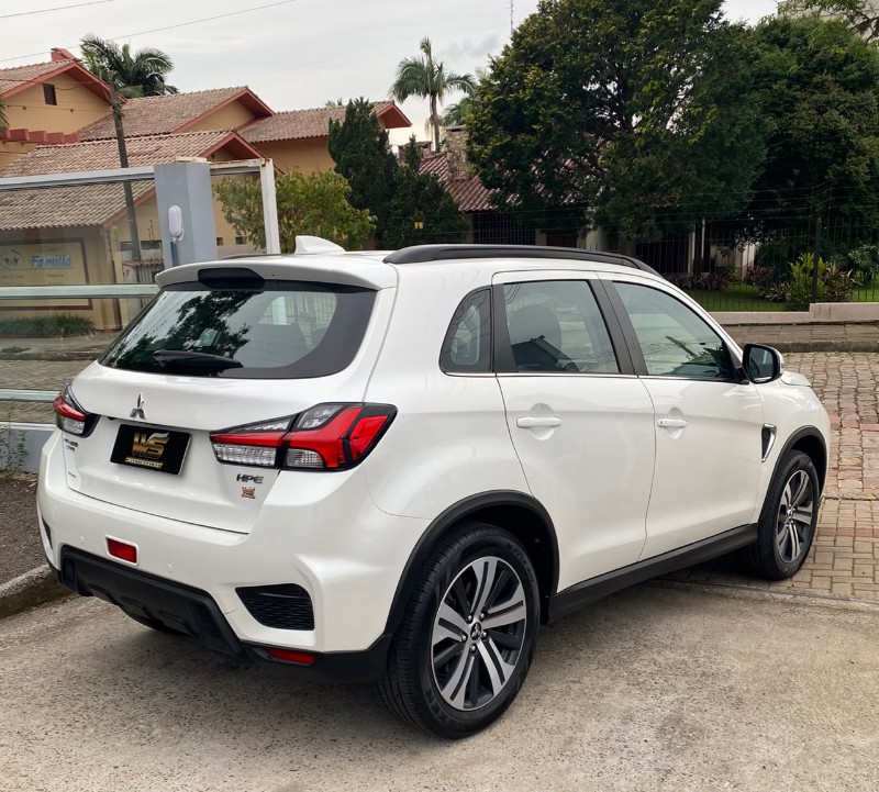 MITSUBISHI OUTLANDER SPORT 2.0 MIVEC FLEX HPE AUTOMÁTICO 2022/2022 WS MULTIMARCAS VENÂNCIO AIRES / Carros no Vale