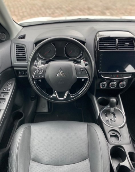 MITSUBISHI OUTLANDER SPORT 2.0 MIVEC FLEX HPE AUTOMÁTICO 2022/2022 WS MULTIMARCAS VENÂNCIO AIRES / Carros no Vale