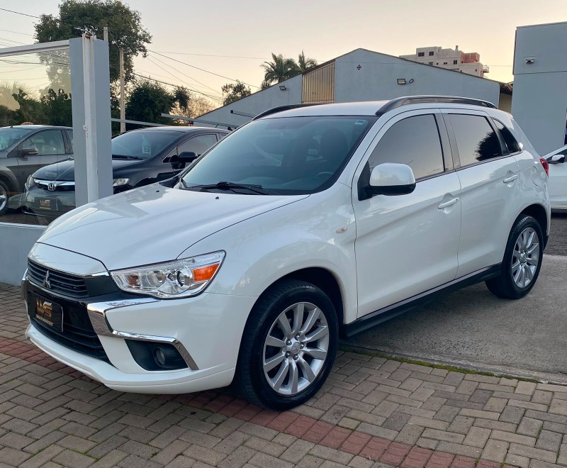 MITSUBISHI ASX 2.0 16V 160CV AT 2017/2017 WS MULTIMARCAS VENÂNCIO AIRES / Carros no Vale MITSUBISHI ASX 2.0 16V 160CV AT 2017/2017 WS MULTIMARCAS VENÂNCIO AIRES / Carros no Vale