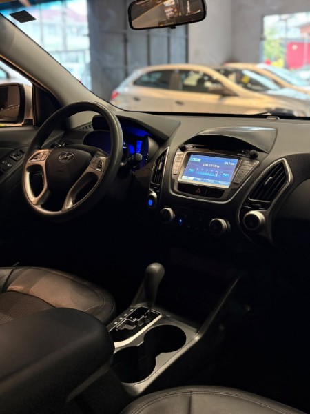 HYUNDAI IX35 2.0 GLS 2014/2015 JM AUTOMÓVEIS VENÂNCIO AIRES / Carros no Vale