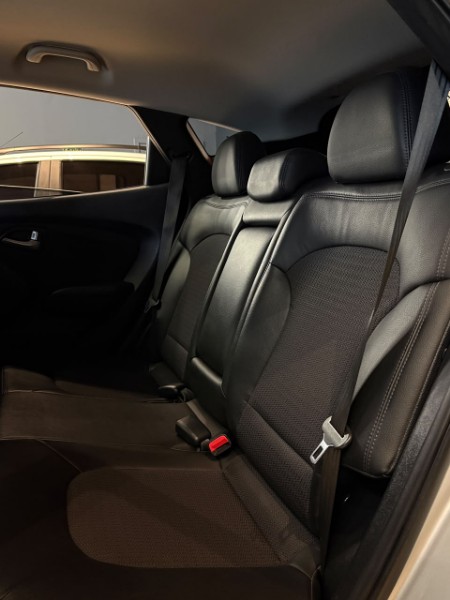 HYUNDAI IX35 2.0 GLS 2014/2015 JM AUTOMÓVEIS VENÂNCIO AIRES / Carros no Vale