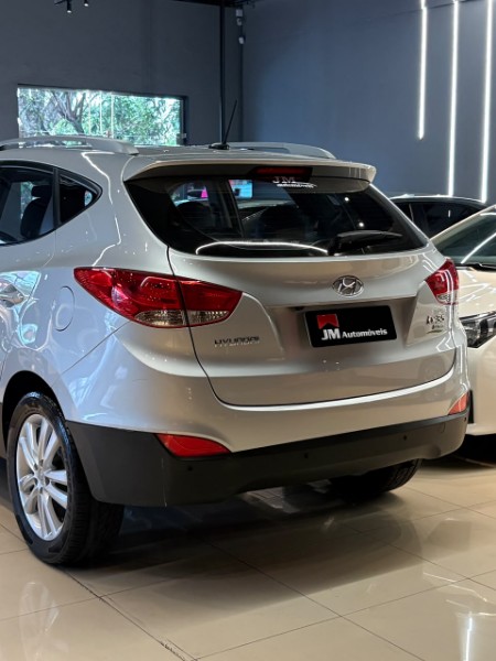 HYUNDAI IX35 2.0 GLS 2014/2015 JM AUTOMÓVEIS VENÂNCIO AIRES / Carros no Vale