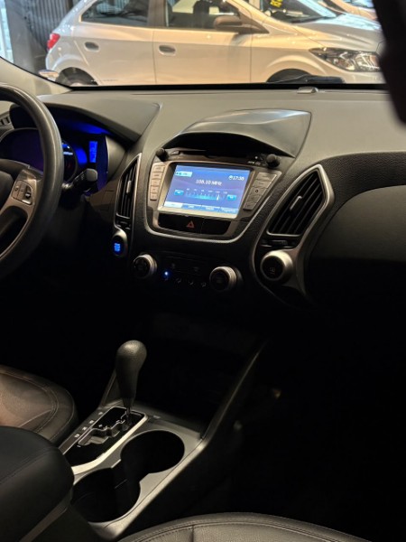 HYUNDAI IX35 2.0 GLS 2014/2015 JM AUTOMÓVEIS VENÂNCIO AIRES / Carros no Vale