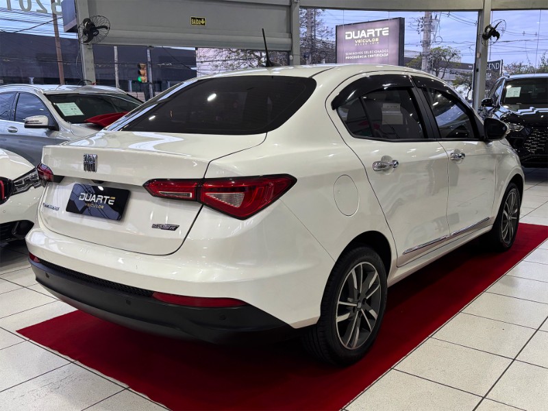 FIAT CRONOS 1.3 PRECISION 8V GASOLINA 2023/2023 DUARTE VEÍCULOS PORTO ALEGRE / Carros no Vale