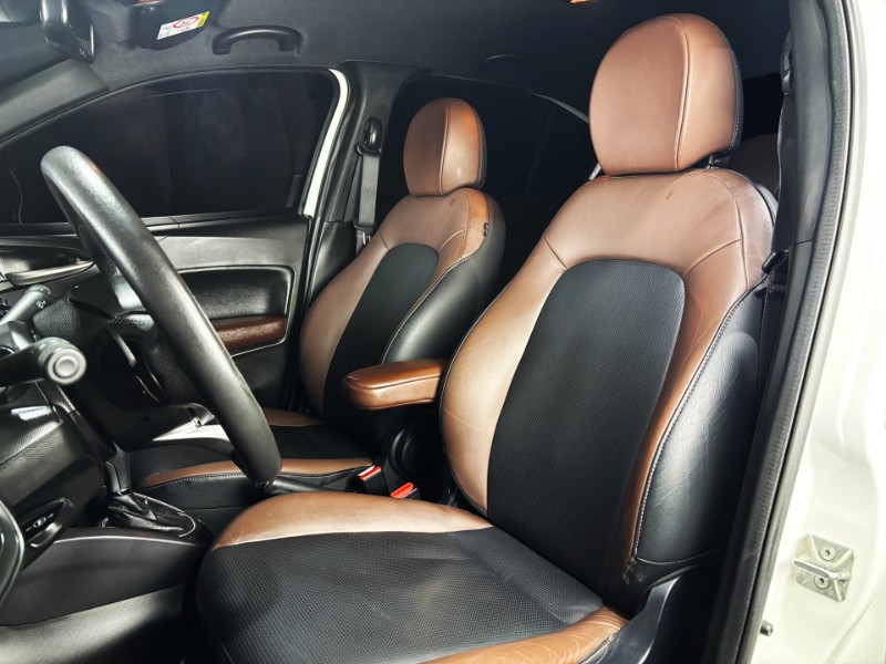FIAT CRONOS 1.3 PRECISION 8V GASOLINA 2023/2023 DUARTE VEÍCULOS PORTO ALEGRE / Carros no Vale
