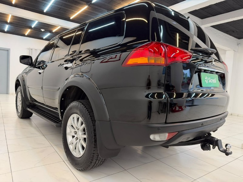 MITSUBISHI PAJERO DAKAR 3.2 4X4 16V 2010/2010 LUCAS AUTOMÓVEIS BOM RETIRO DO SUL / Carros no Vale