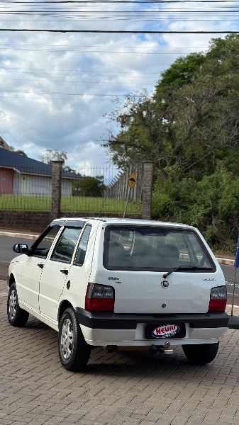 FIAT UNO MILLE 1.0 FIRE/ F.FLEX/ ECONOMY 4P 2011/2011 NEURI VEÍCULOS LAJEADO / Carros no Vale
