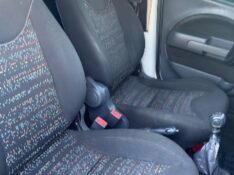 FIAT UNO 1.0 8V VIVACE 2013 2013/2013 NEURI VEÍCULOS LAJEADO / Carros no Vale