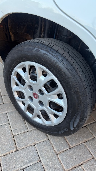 FIAT UNO 1.0 8V VIVACE 2013 2013/2013 NEURI VEÍCULOS LAJEADO / Carros no Vale