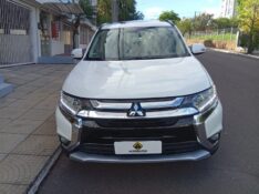 MITSUBISHI OUTLANDER 2.0 2016/2016 ALTERNATIVA VEÍCULOS LAJEADO / Carros no Vale