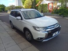 MITSUBISHI OUTLANDER 2.0 2016/2016 ALTERNATIVA VEÍCULOS LAJEADO / Carros no Vale