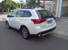 MITSUBISHI OUTLANDER 2.0 2016/2016 ALTERNATIVA VEÍCULOS LAJEADO / Carros no Vale