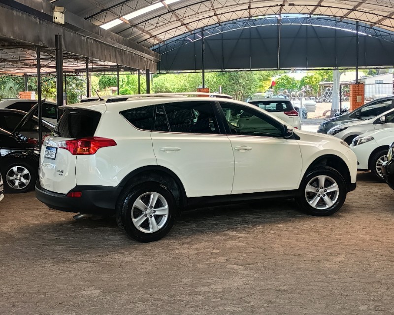 TOYOTA RAV4 2.5 4X4 16V GASOLINA 4P AUTOMÁTICO 2012/2013 RICARDO VEÍCULOS TEUTÔNIA / Carros no Vale