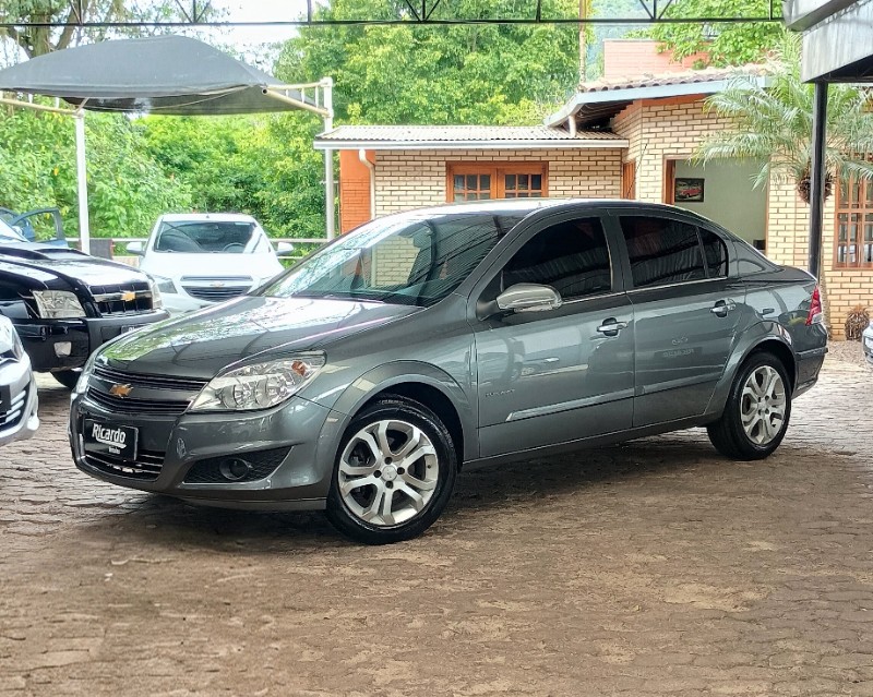 CHEVROLET VECTRA 2.0 ELEGANCE 8V 2010/2011 RICARDO VEÍCULOS TEUTÔNIA / Carros no Vale