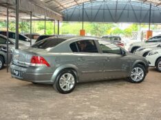 CHEVROLET VECTRA 2.0 ELEGANCE 8V 2010/2011 RICARDO VEÍCULOS TEUTÔNIA / Carros no Vale
