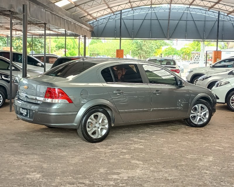 CHEVROLET VECTRA 2.0 ELEGANCE 8V 2010/2011 RICARDO VEÍCULOS TEUTÔNIA / Carros no Vale