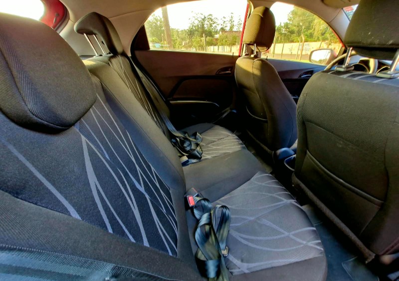 HYUNDAI HB20 1.0 COMFORT 2014/2015 CRUZEIRO MULTIMARCAS CRUZEIRO DO SUL / Carros no Vale