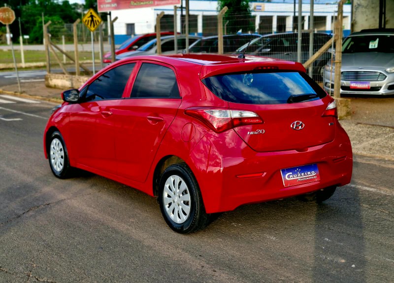 HYUNDAI HB20 1.0 COMFORT 2014/2015 CRUZEIRO MULTIMARCAS CRUZEIRO DO SUL / Carros no Vale
