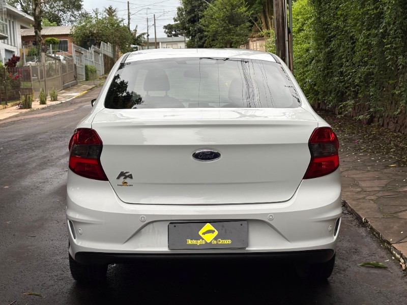 FORD KA SEDAN SE PLUS 1.0 2019/2020 ESTAÇÃO DO CARRO ESTRELA / Carros no Vale