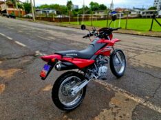 HONDA MOTOS NXR 125 BROS ES 2004/2004 CRUZEIRO MULTIMARCAS CRUZEIRO DO SUL / Carros no Vale
