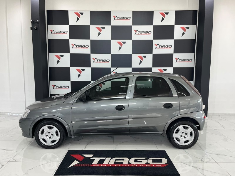 CHEVROLET CORSA HATCH MAXX 1.4 COMPLETO 2011/2011 TIAGO AUTOMÓVEIS VENÂNCIO AIRES / Carros no Vale