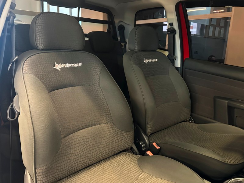 FIAT STRADA ADVENTURE 1.8 CD 2011/2012 SÉTIMA VEÍCULOS GUAPORÉ / Carros no Vale