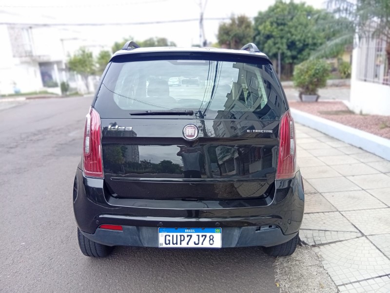 FIAT IDEA ATRACTIVE 1.4 2011/2012 ALTERNATIVA VEÍCULOS LAJEADO / Carros no Vale