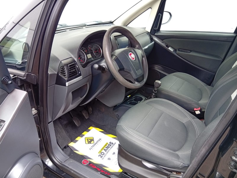 FIAT IDEA ATRACTIVE 1.4 2011/2012 ALTERNATIVA VEÍCULOS LAJEADO / Carros no Vale