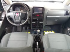 FIAT IDEA ATRACTIVE 1.4 2011/2012 ALTERNATIVA VEÍCULOS LAJEADO / Carros no Vale
