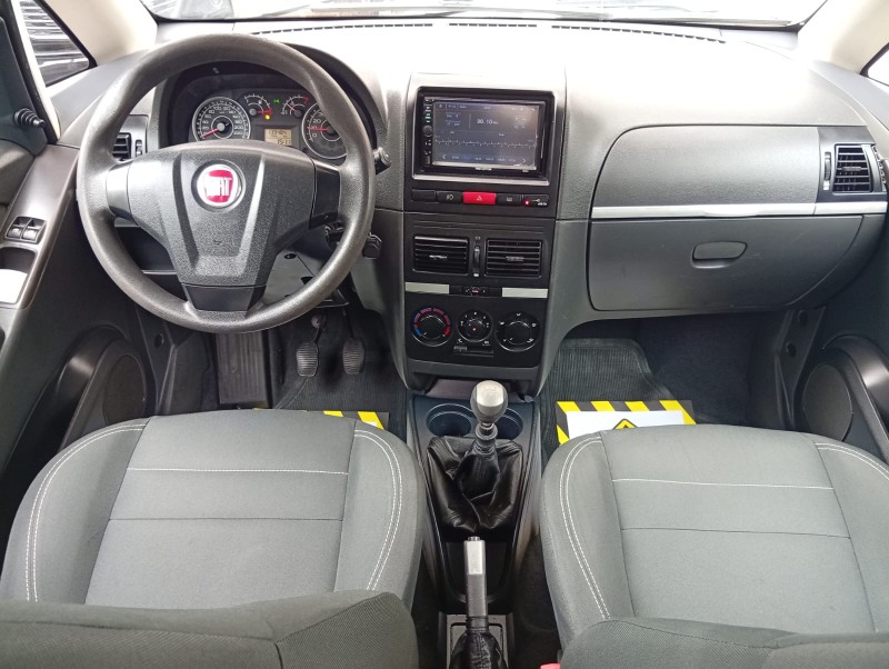 FIAT IDEA ATRACTIVE 1.4 2011/2012 ALTERNATIVA VEÍCULOS LAJEADO / Carros no Vale