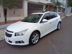 CHEVROLET CRUZE LTZ HB 2013/2014 ALTERNATIVA VEÍCULOS LAJEADO / Carros no Vale