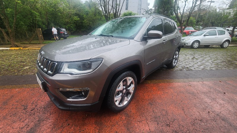JEEP COMPASS 2.0 16V LONGITUDE 2019/2020 FERNANDO AUTOMÓVEIS | REVENDA DE CARROS ARROIO DO MEIO ARROIO DO MEIO / Carros no Vale JEEP COMPASS 2.0 16V LONGITUDE 2019/2020 FERNANDO AUTOMÓVEIS | REVENDA DE CARROS ARROIO DO MEIO ARROIO DO MEIO / Carros no Vale