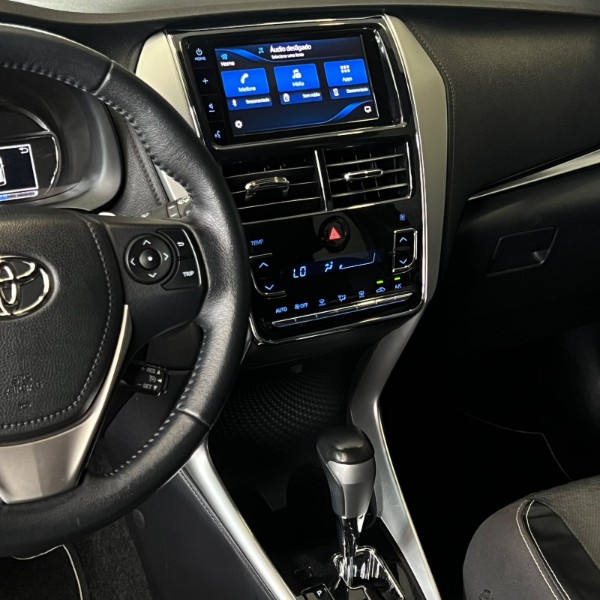 TOYOTA YARIS XS 1.5 2019/2019 JOÃO CARROS MULTIMARCAS GUAPORÉ / Carros no Vale TOYOTA YARIS XS 1.5 2019/2019 JOÃO CARROS MULTIMARCAS GUAPORÉ / Carros no Vale