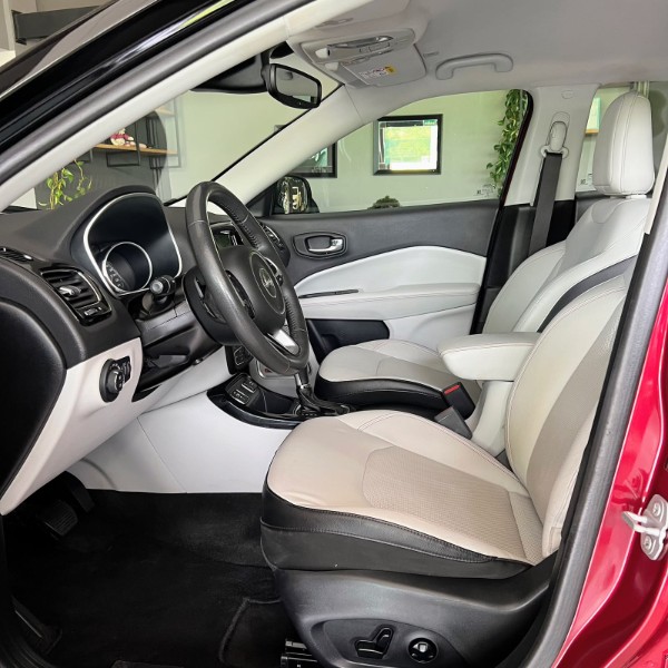 JEEP COMPASS LIMITED HIGH TECH 2.0 4X2 2018/2018 JOÃO CARROS MULTIMARCAS GUAPORÉ / Carros no Vale JEEP COMPASS LIMITED HIGH TECH 2.0 4X2 2018/2018 JOÃO CARROS MULTIMARCAS GUAPORÉ / Carros no Vale