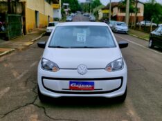 VOLKSWAGEN UP! TAKE 1.0 TOTAL FLEX 12V 5P 2015/2015 CRUZEIRO MULTIMARCAS CRUZEIRO DO SUL / Carros no Vale