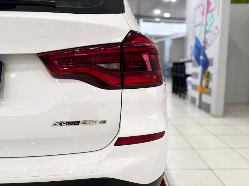BMW X3 XDRIVE 30E TURBO AUT (HÃ­BRIDO) 2021/2021 DUARTE VEÍCULOS PORTO ALEGRE / Carros no Vale