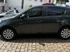 FIAT PALIO 1.6 MPI ESSENCE 16V 2015/2015 COMPLETO VEÍCULOS GUAPORÉ / Carros no Vale