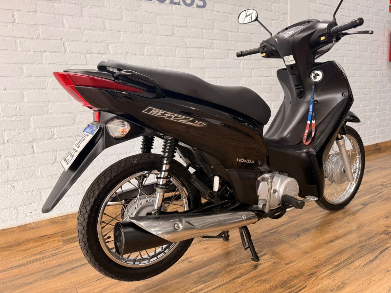 HONDA MOTOS BIZ 125 ES /2013 RT 811 VEÍCULOS ARROIO DO MEIO / Carros no Vale HONDA MOTOS BIZ 125 ES /2013 RT 811 VEÍCULOS ARROIO DO MEIO / Carros no Vale