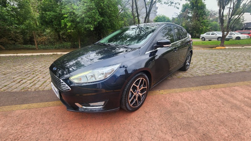 FORD FOCUS 2.0 TITANIUM 16V FLEX 4P AUTOMÁTICO 2017/2018 FERNANDO AUTOMÓVEIS | REVENDA DE CARROS ARROIO DO MEIO ARROIO DO MEIO / Carros no Vale