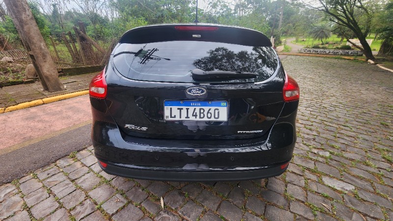 FORD FOCUS 2.0 TITANIUM 16V FLEX 4P AUTOMÁTICO 2017/2018 FERNANDO AUTOMÓVEIS | REVENDA DE CARROS ARROIO DO MEIO ARROIO DO MEIO / Carros no Vale