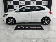 CHEVROLET ONIX 1.4 LTZ 2018/2018 TIAGO AUTOMÓVEIS VENÂNCIO AIRES / Carros no Vale