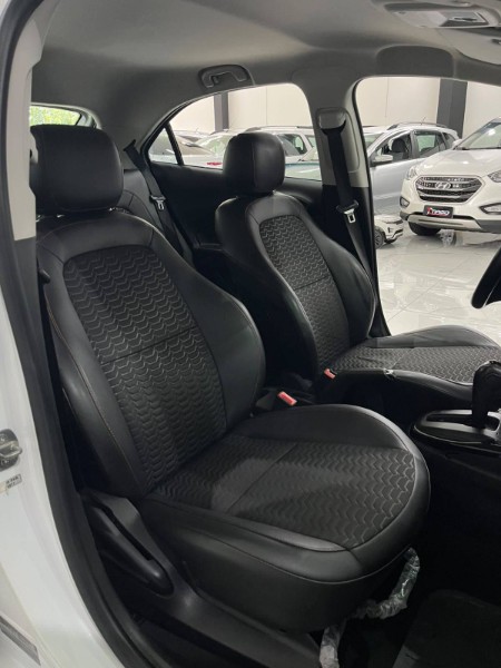CHEVROLET ONIX 1.4 LTZ 2018/2018 TIAGO AUTOMÓVEIS VENÂNCIO AIRES / Carros no Vale