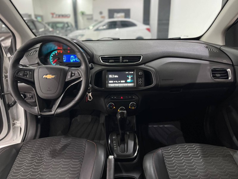 CHEVROLET ONIX 1.4 LTZ 2018/2018 TIAGO AUTOMÓVEIS VENÂNCIO AIRES / Carros no Vale