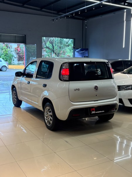 FIAT UNO 1.0 ATTRACTIVE 8V 2021/2021 JM AUTOMÓVEIS VENÂNCIO AIRES / Carros no Vale