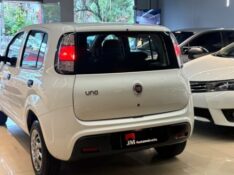 FIAT UNO 1.0 ATTRACTIVE 8V 2021/2021 JM AUTOMÓVEIS VENÂNCIO AIRES / Carros no Vale