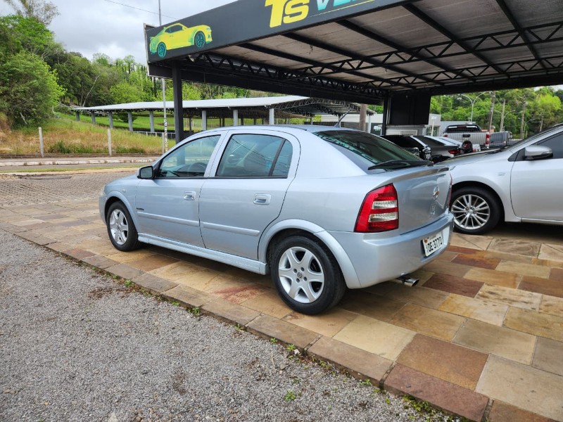 CHEVROLET ASTRA ADVANTAGE HATCH 2.0 2007/2008 TS VEÍCULOS ANTA GORDA / Carros no Vale